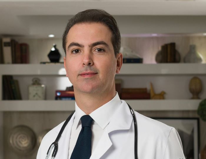 Dr. Marcelo de Oliveira Rodrigues da Cunha - Cirurgião do Aparelho Digestivo e Bariátrico CEA Araguari